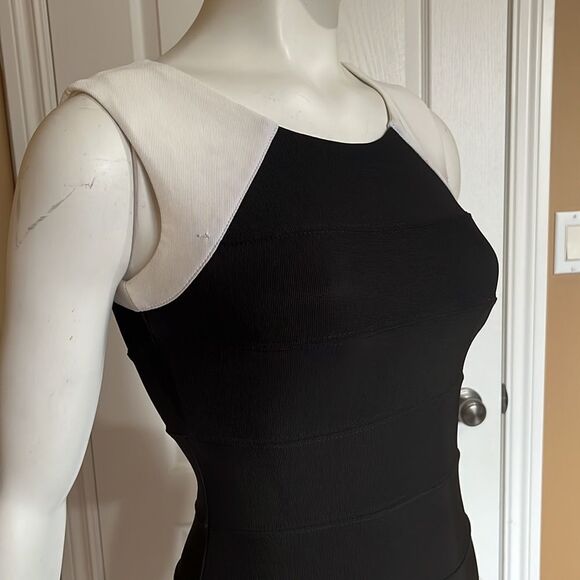 🖤🤍 short dress/Size S - Picture 6 of 7